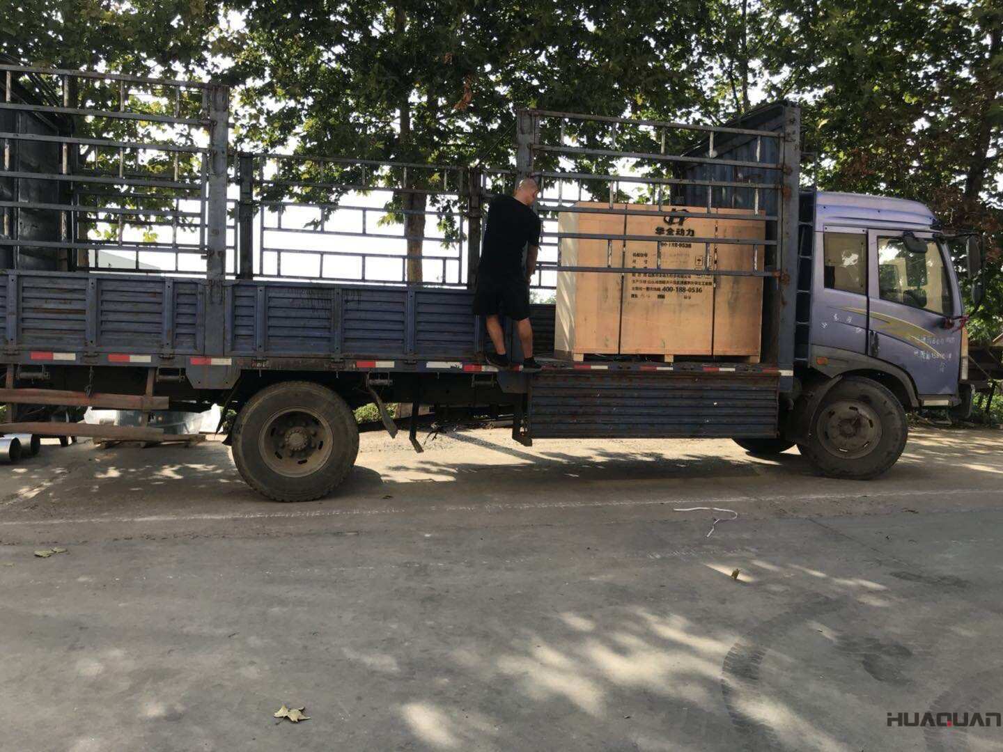 9月6日一臺15kw標(biāo)配型柴油發(fā)電機(jī)組發(fā)往浙江