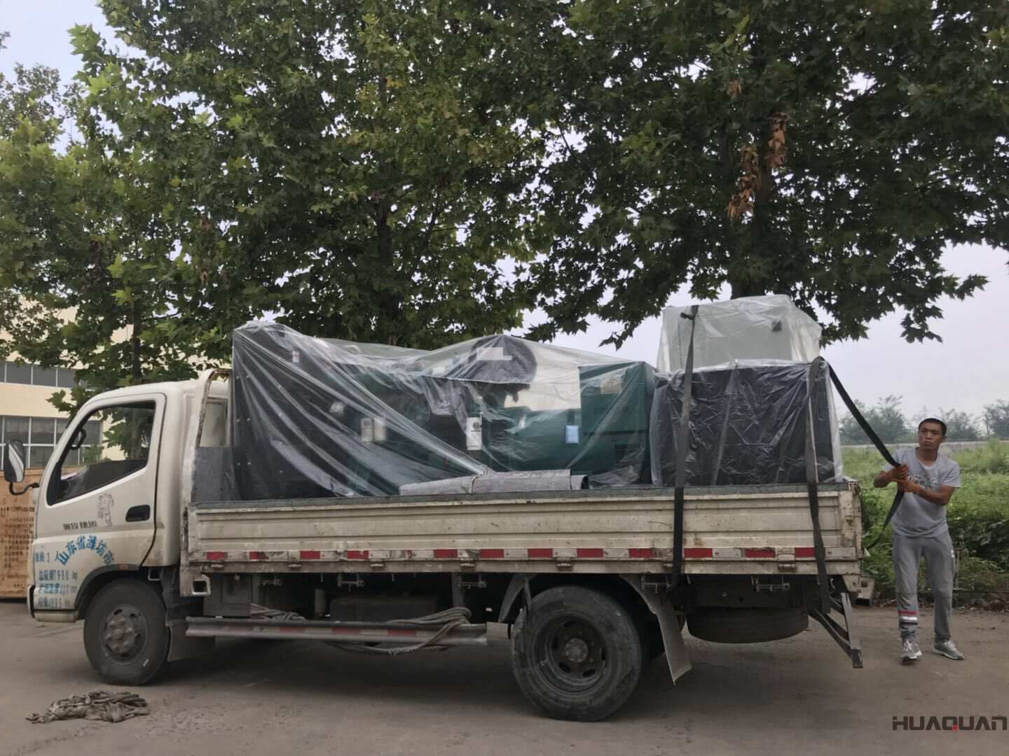 一臺480kw自動化型柴油發(fā)電機(jī)組于9月10日發(fā)往江蘇