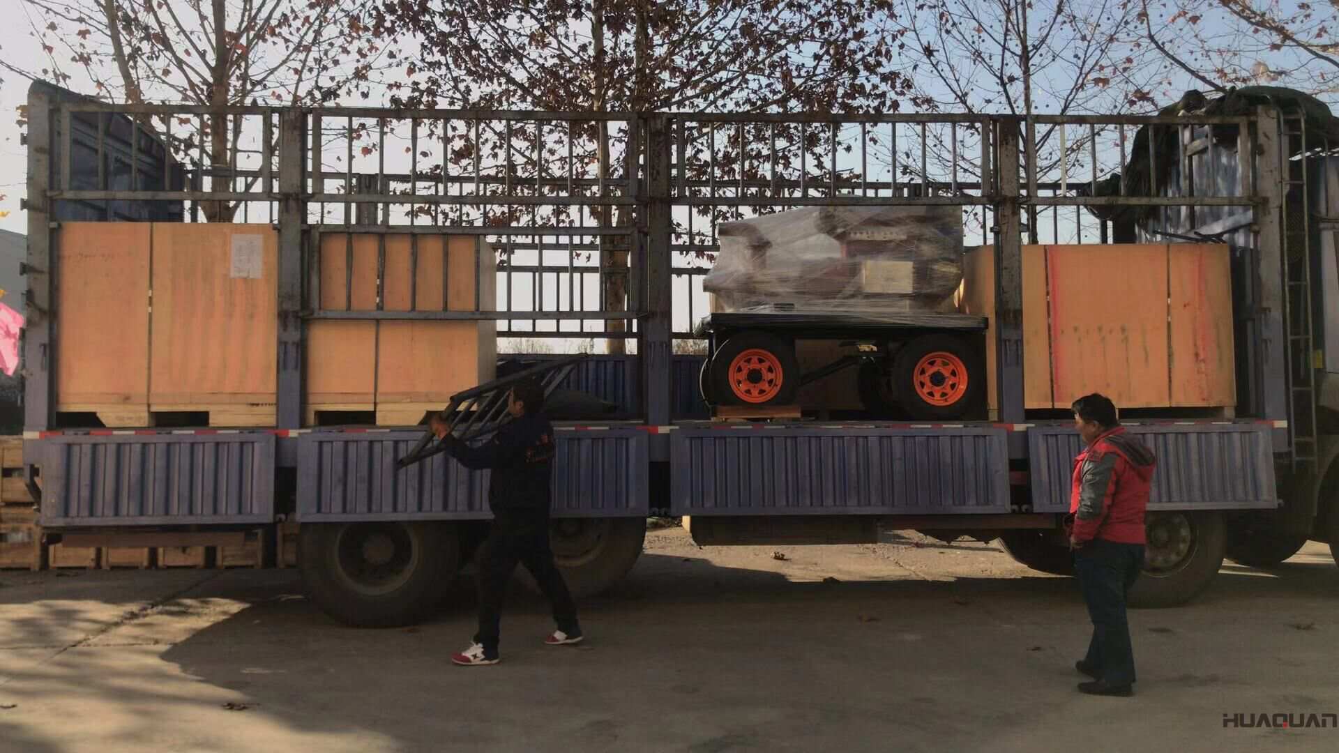 11月19日，遼寧陳先生從華全動(dòng)力訂購(gòu)的30kw標(biāo)配和30kw移動(dòng)拖車(chē)水泵發(fā)電機(jī)組已經(jīng)成功發(fā)貨