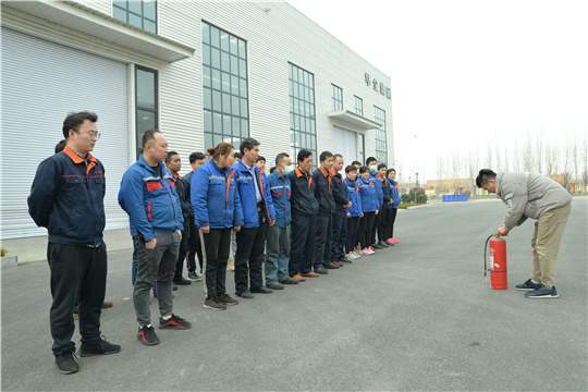 華全公司邀請專家開展“強化意識、筑牢防線”安全生產專項培訓！